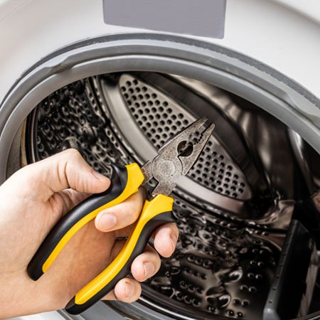 Delhi-Appliance-Repair-Men-image_07